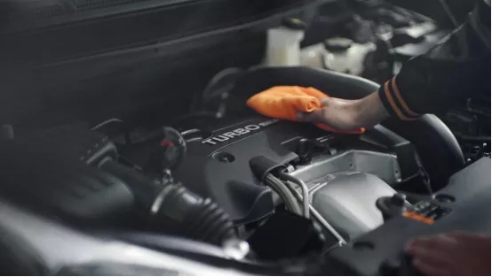 一分鐘告訴你汽車保養都干了什么-第5張圖片-鄭州市冠恒貿易有限公司【官方網站】-車用潤滑油服務專家