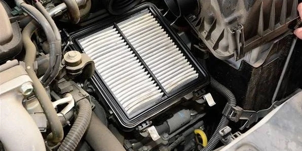 只會開車卻不懂車，快學點汽車保養常識-第5張圖片-鄭州市冠恒貿易有限公司【官方網站】-車用潤滑油服務專家